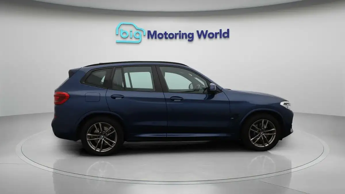 2021-bmw-x3-20-xdrive-30e-m-sport-pro-packtech-pack-big-8