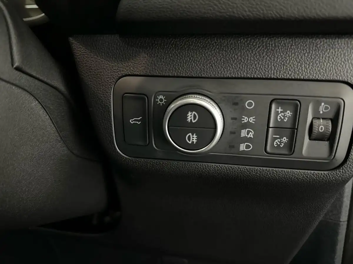 2022-ford-kuga-big-22