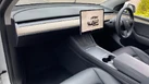 2022-tesla-model-y-e-long-range-small-9