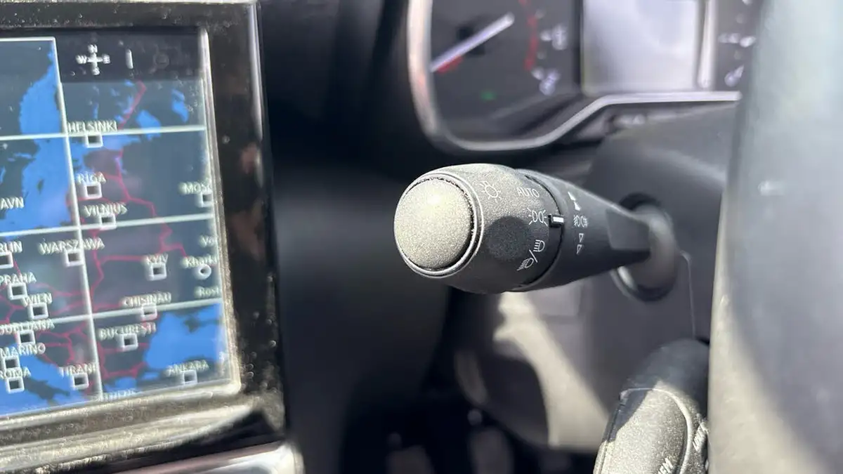 2022-citroen-c3-aircross-12-puretech-shine-plus-110ps-big-26