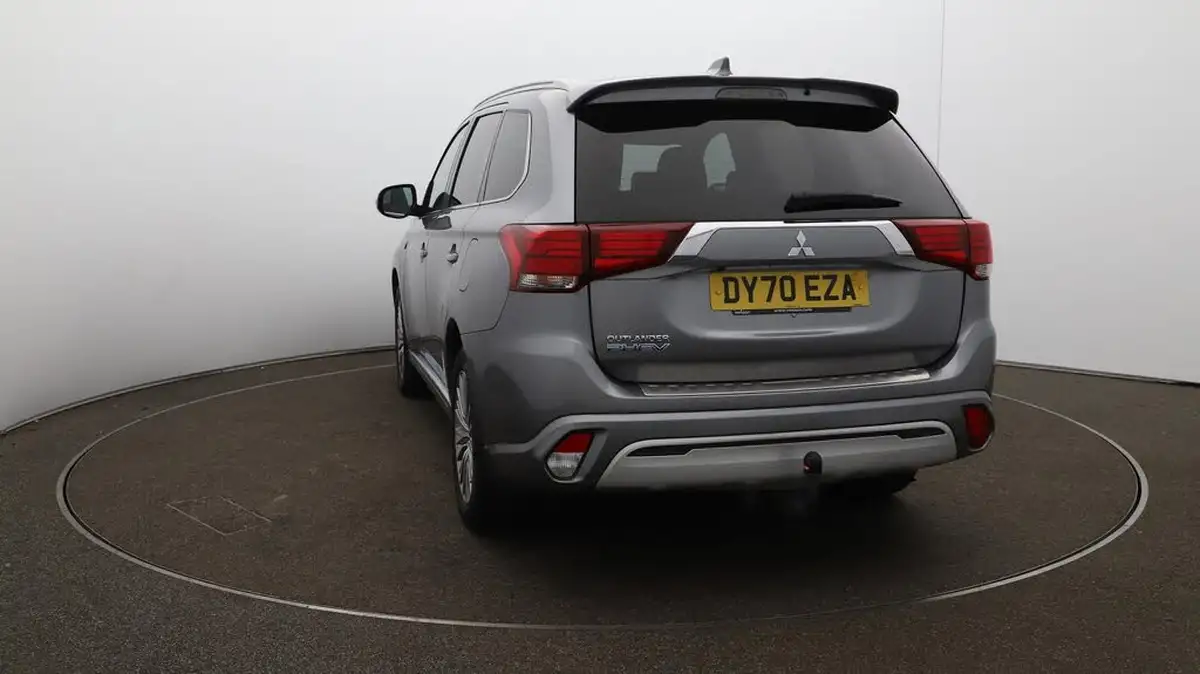 2020-mitsubishi-outlander-24-dynamic-phev-big-58