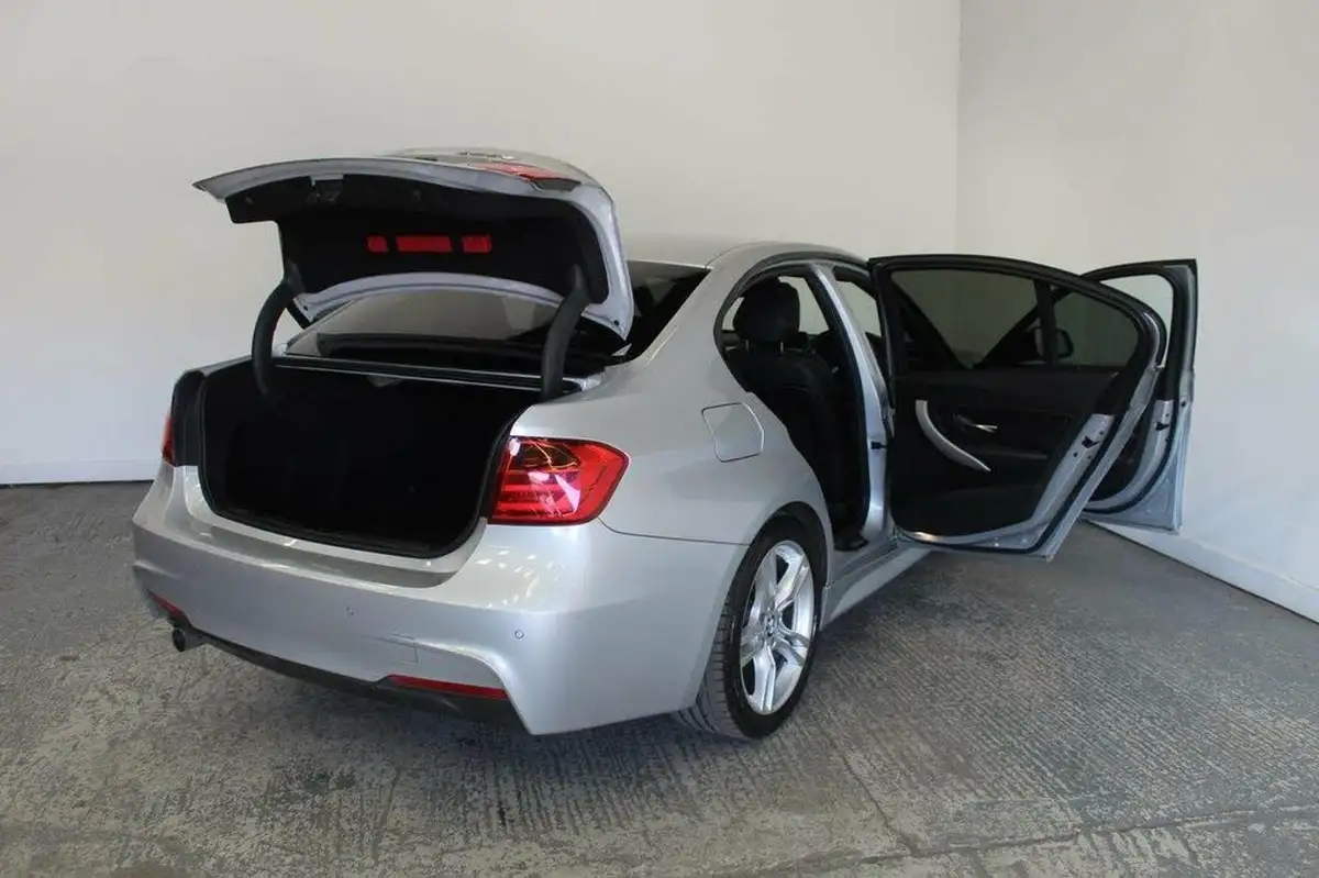 2014-bmw-3-series-20td-320d-m-sport-184bhp-blueperformance-ss-saloon-4d-big-20