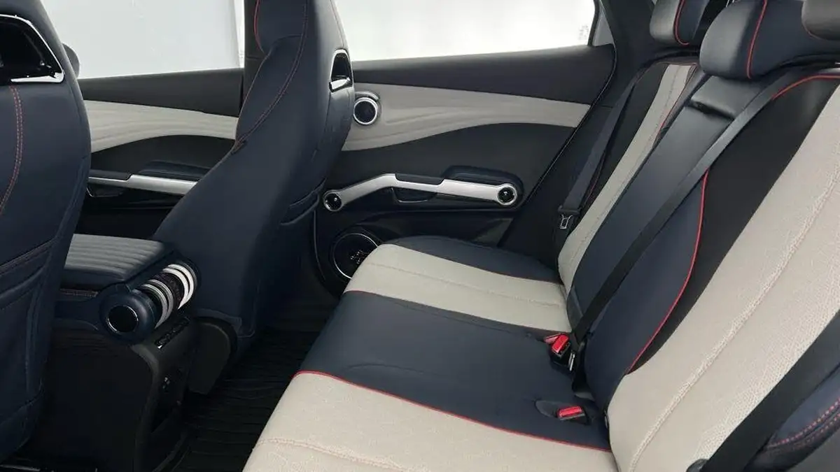2024-byd-atto-3-e-design-big-10