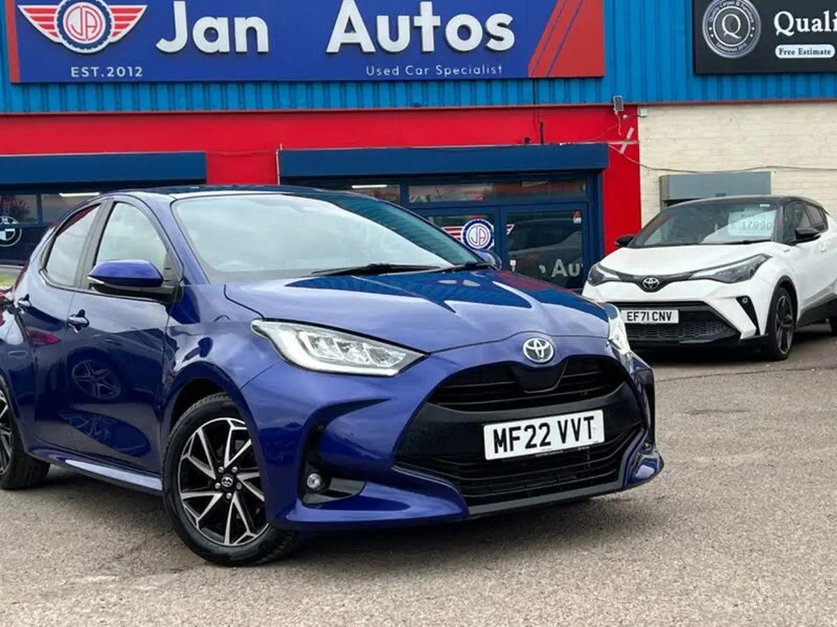 2022-toyota-yaris-15-vvt-i-design-big-26