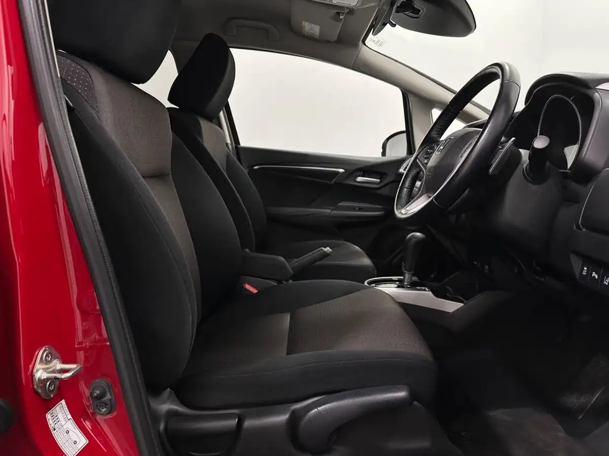 2016-honda-jazz-13-i-vtec-ex-cvt-big-25