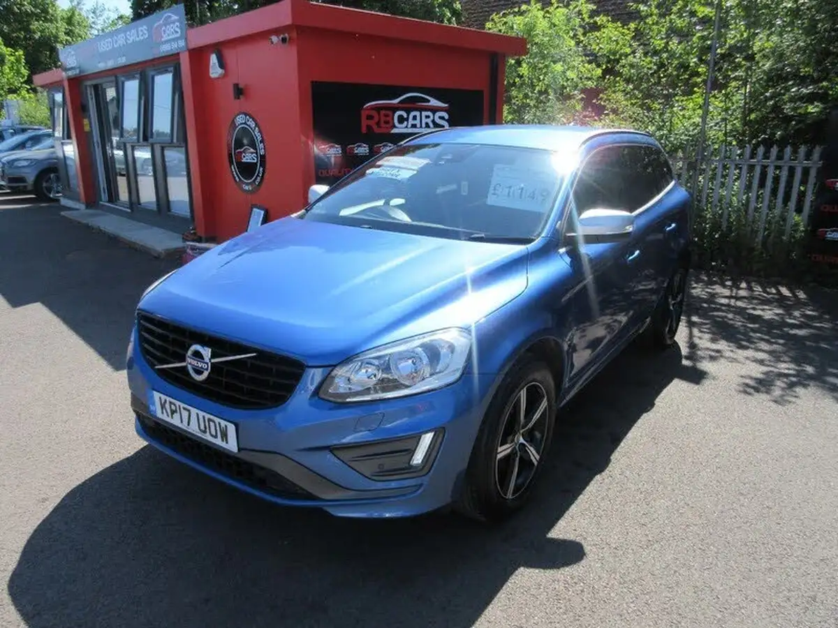 2017-volvo-xc60-24td-d5-r-design-geartronic-big-2