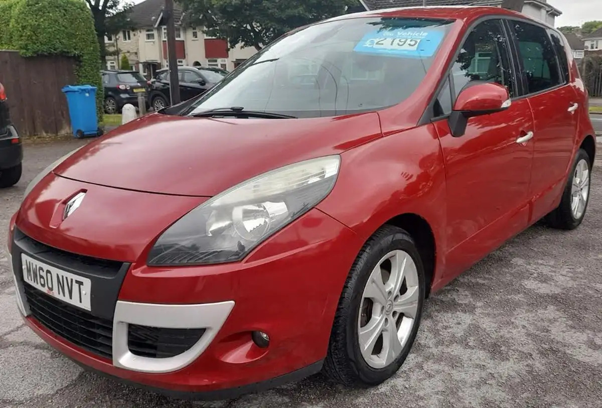 2011-renault-scenic-15dci-dynamique-tom-tom-fap-big-3