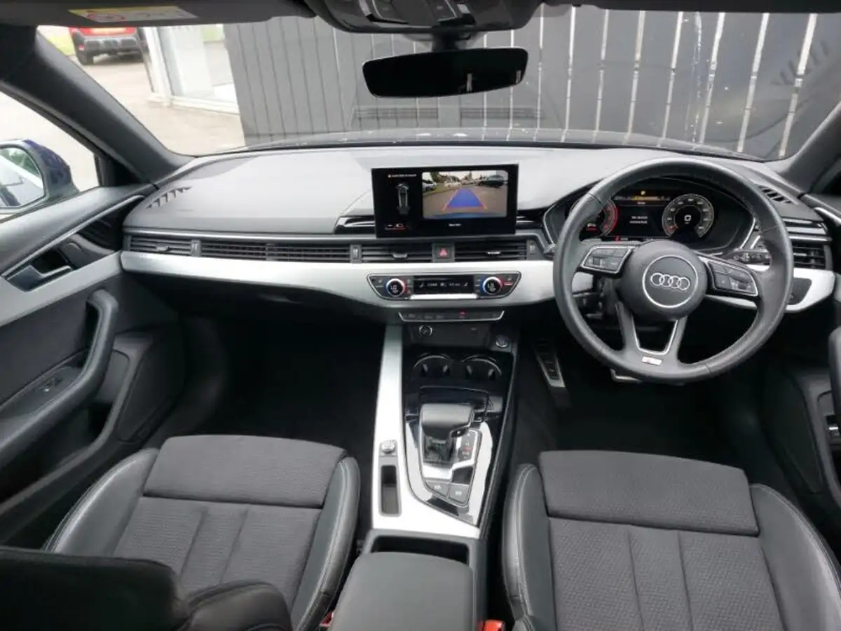 2022-audi-a4-avant-20-35-tfsi-s-line-tronic-big-10