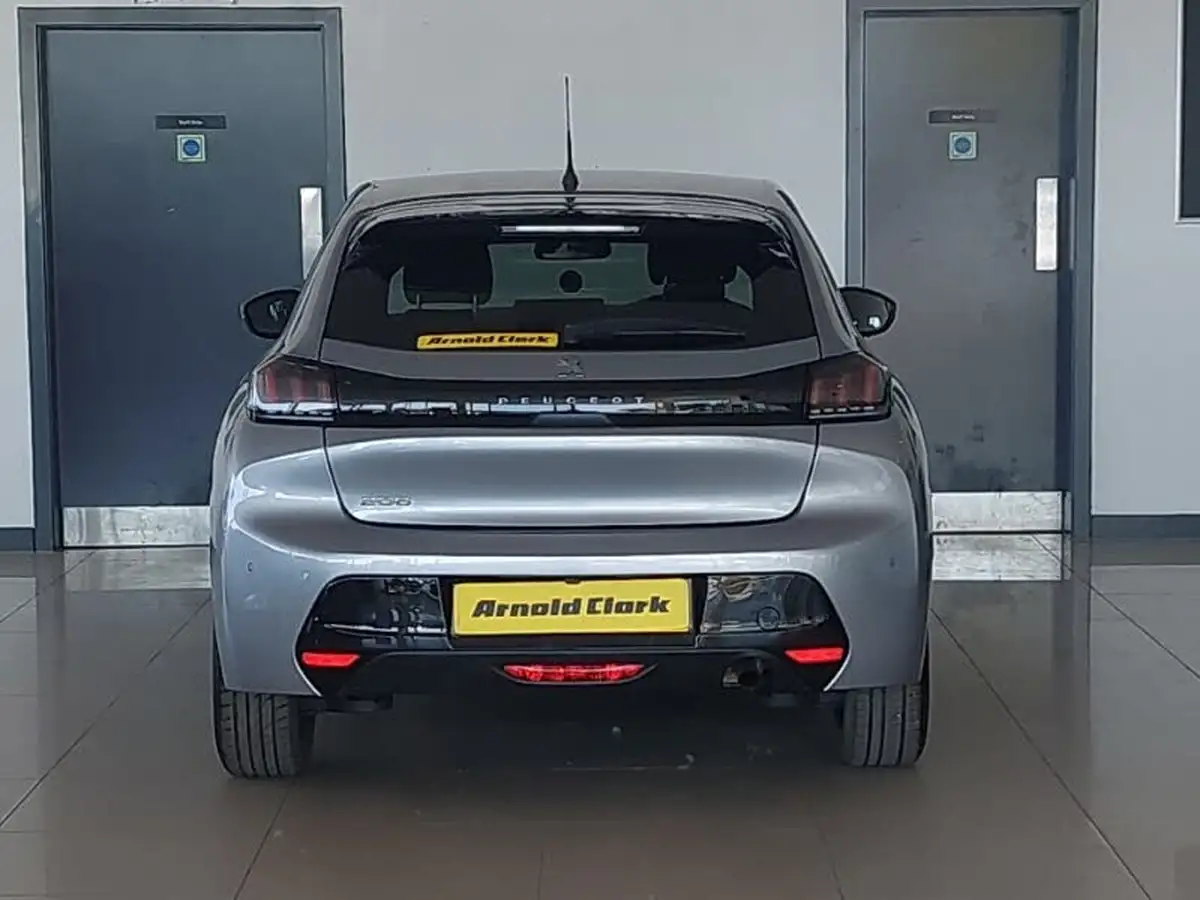2021-peugeot-208-12-puretech-allure-premium-100bhp-big-14