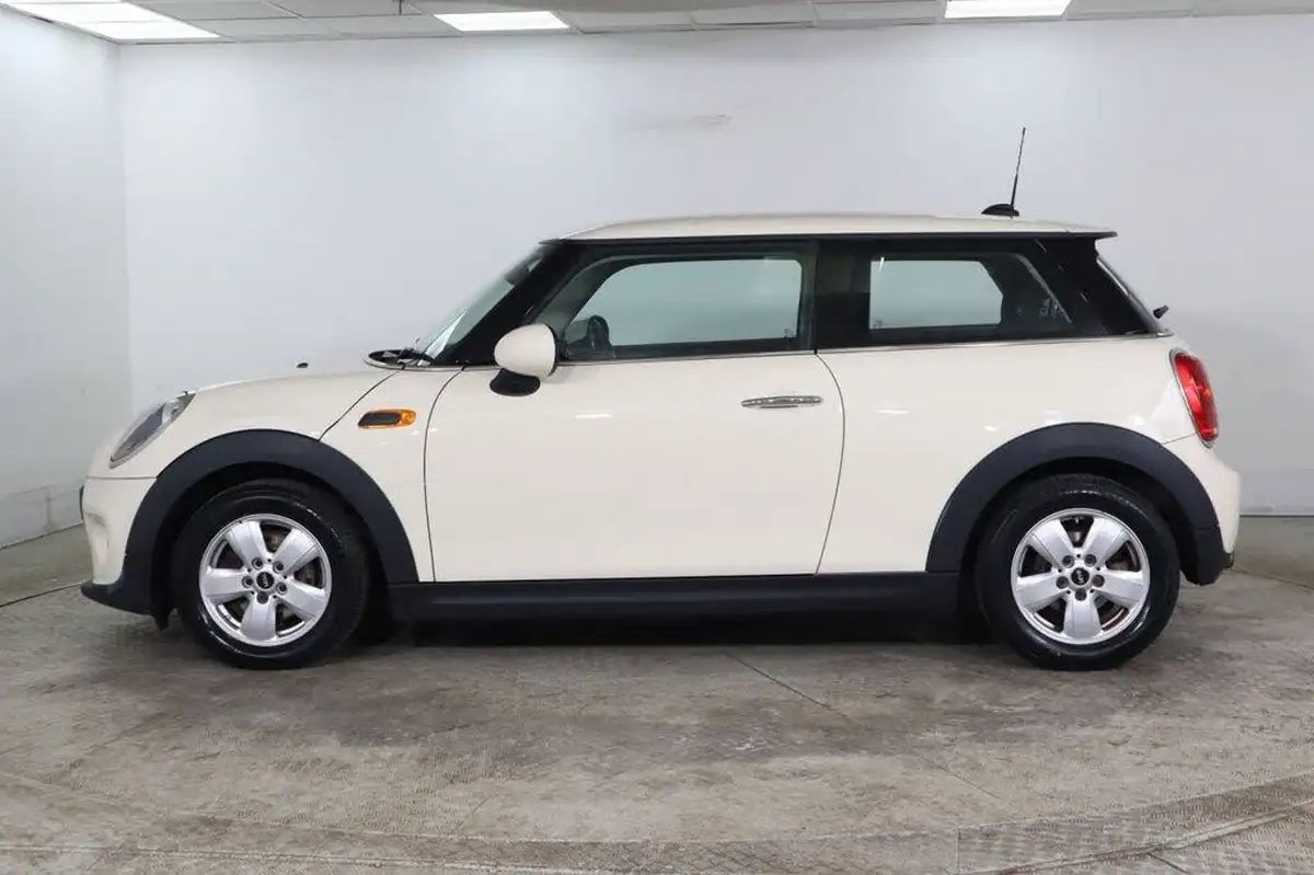 2016-mini-cooper-15-cooper-ss-hatchback-3d-big-7