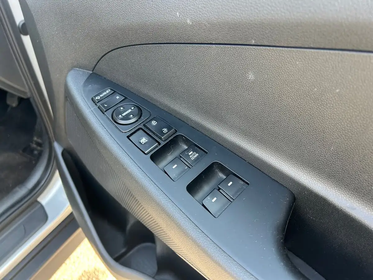 2019-hyundai-tucson-16-gdi-s-connect-big-18