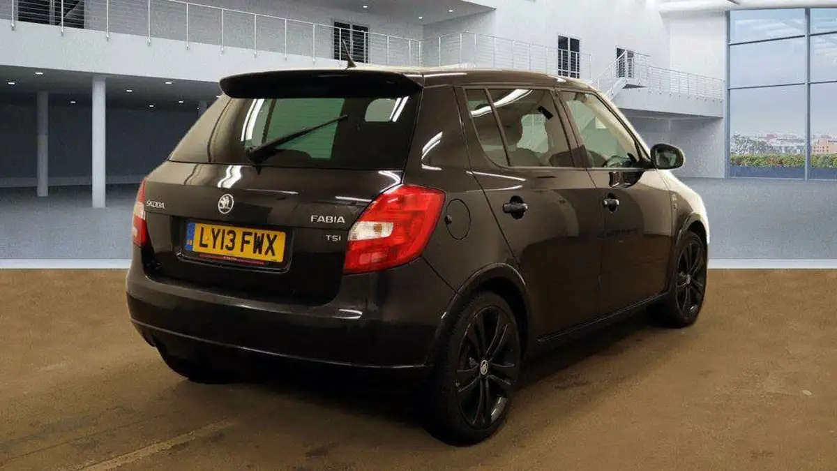 2013-skoda-fabia-12-monte-carlo-105ps-hatchback-1197cc-big-5