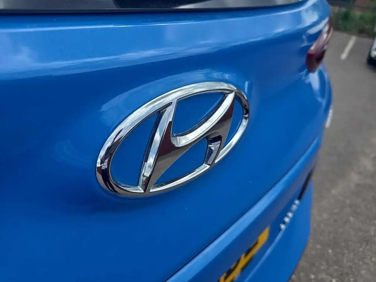 2022-hyundai-kona-e-se-connect-big-13