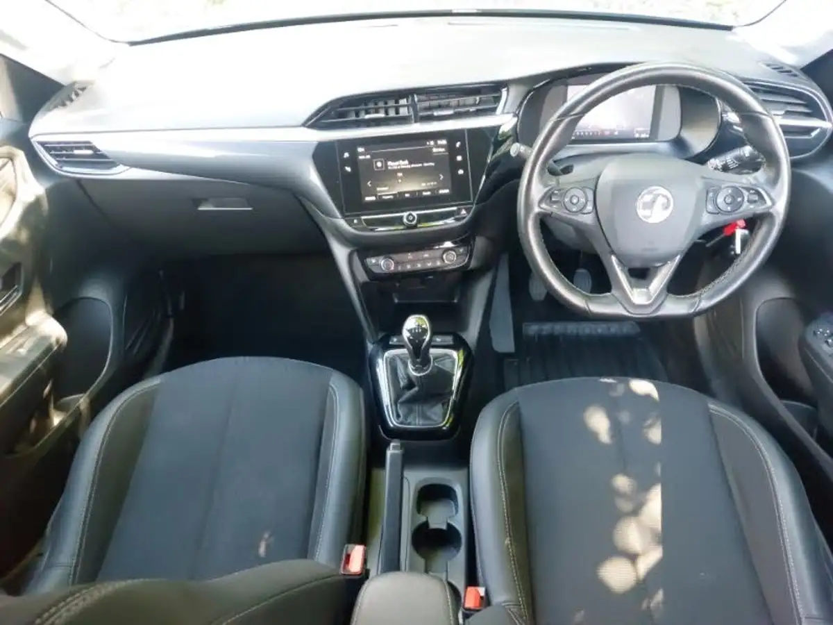 2022-vauxhall-corsa-12i-elite-edition-big-2