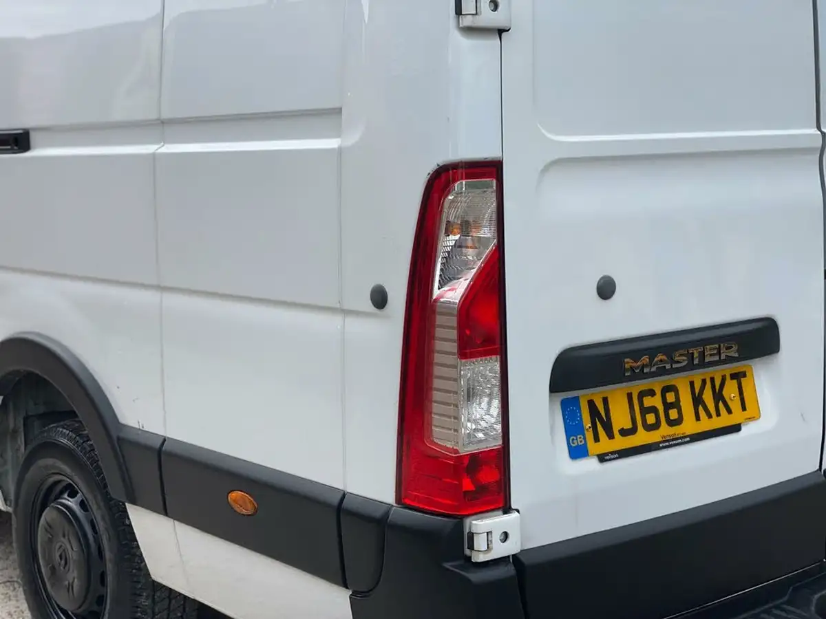 2018-renault-master-23dci-lhl35-145-business-big-21