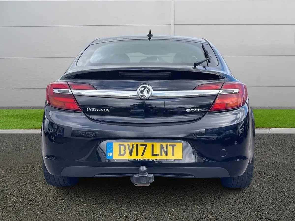 2017-vauxhall-insignia-16cdti-design-nav-ecoflex-ss-big-5
