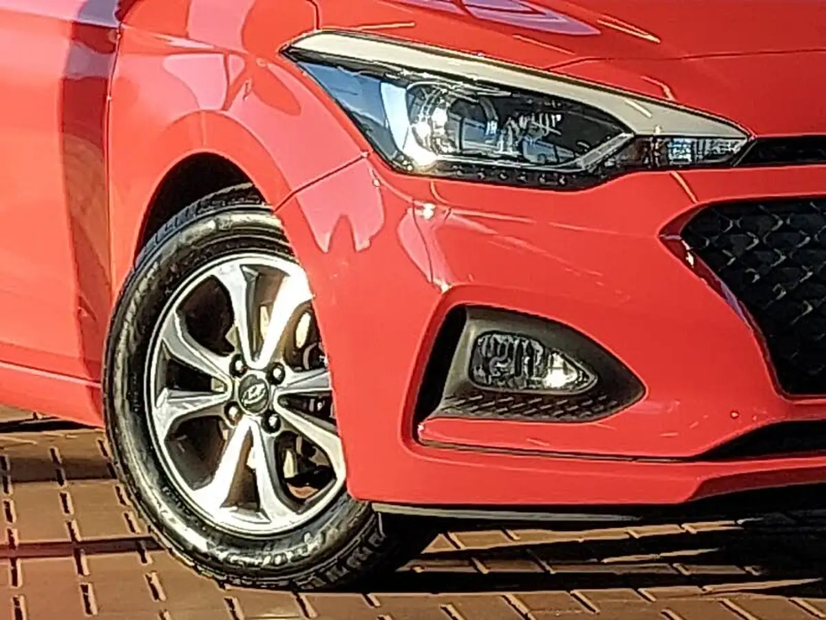 2018-hyundai-i20-12-se-mpi-isg-hatchback-5d-big-8
