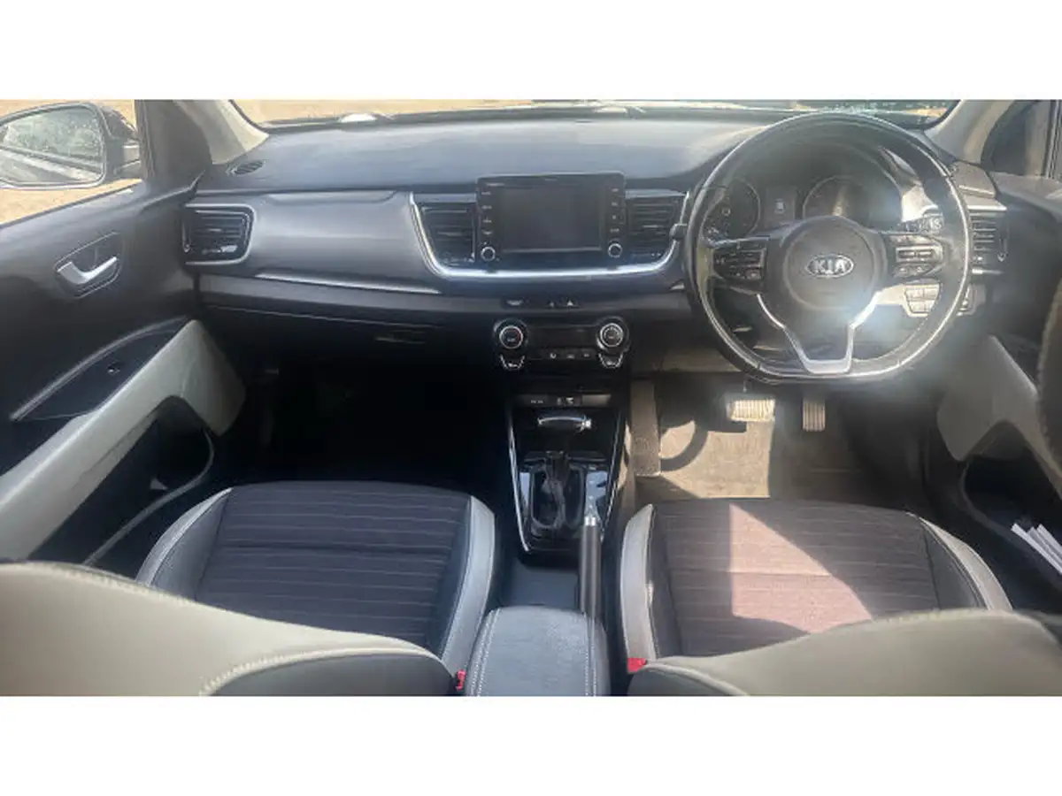 2019-kia-stonic-10-t-gdi-3-dct-big-9