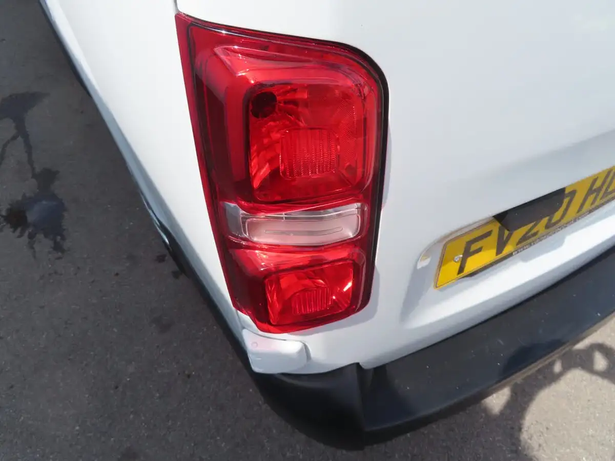 2020-citroen-dispatch-20bluehdi-enterprise-xl-1400-120pseu6d-ss-panel-big-22