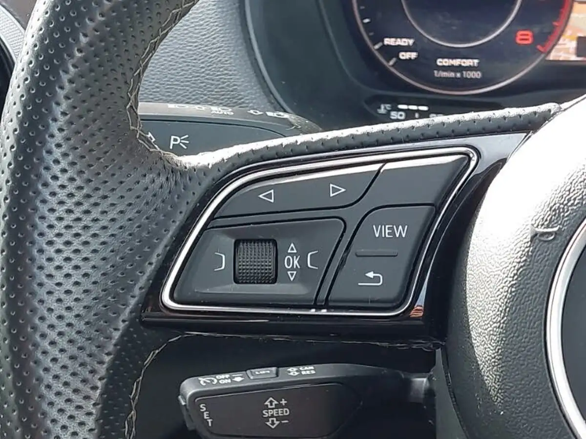 2022-audi-q2-10-30-tfsi-s-line-big-10