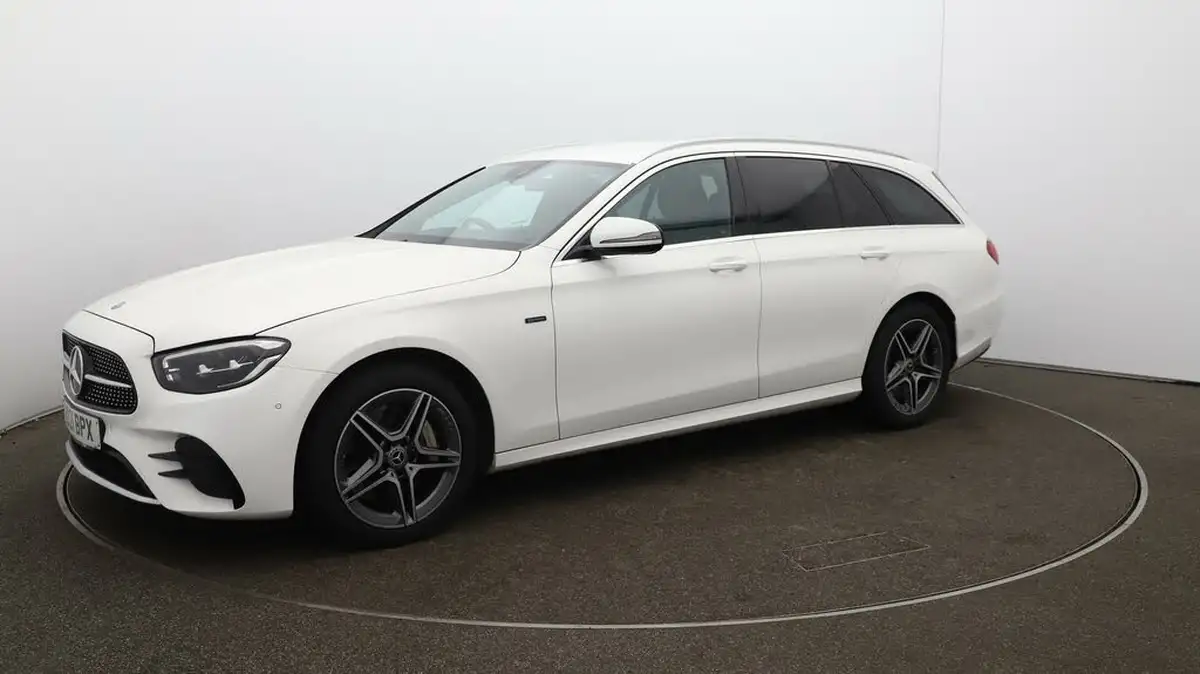 2021-mercedes-benz-e-class-20d-e300de-amg-line-edition-estate-5d-big-68