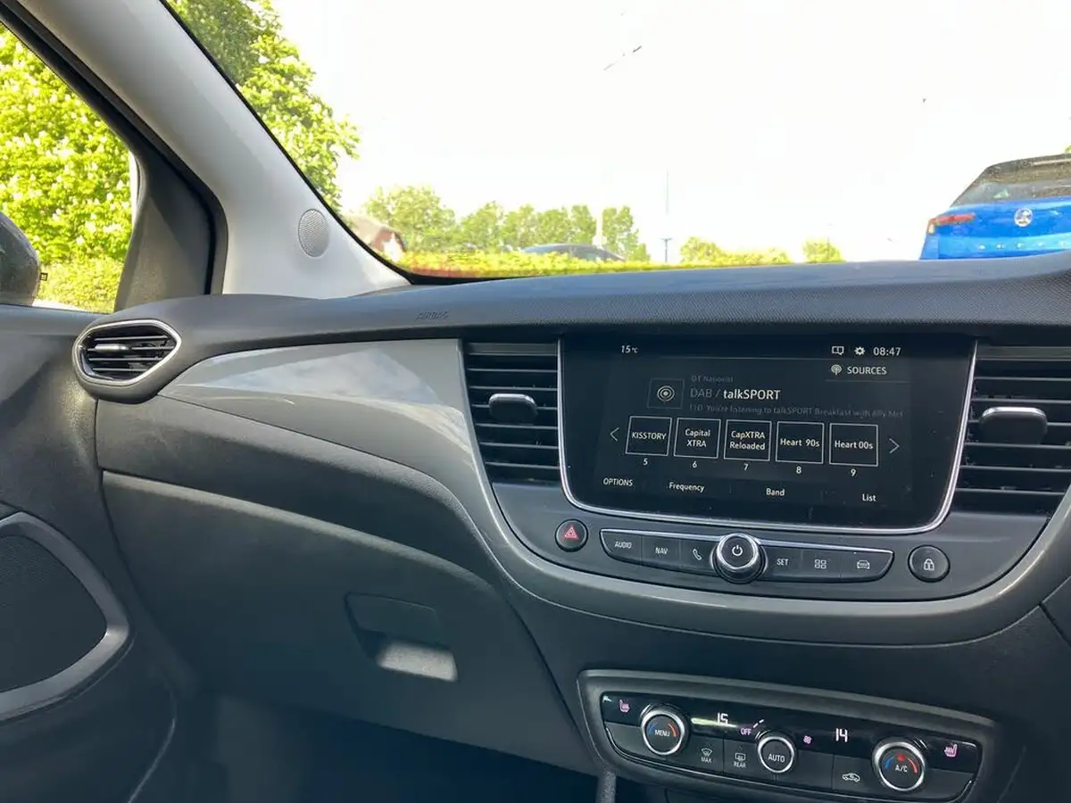 2022-vauxhall-crossland-12-elite-edition-130ps-big-42