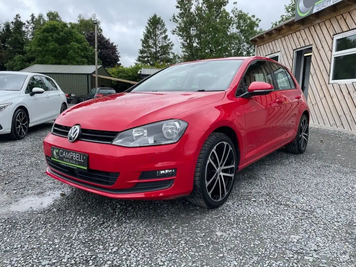 2015-volkswagen-golf-16tdi-match-105ps-bmt-ss-5d-big-1