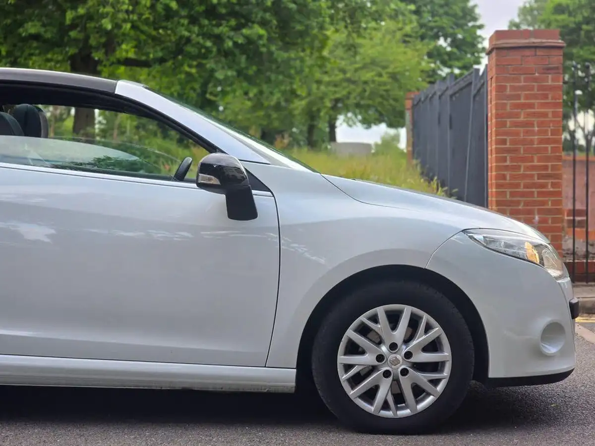 2014-renault-megane-16td-dynamique-big-18