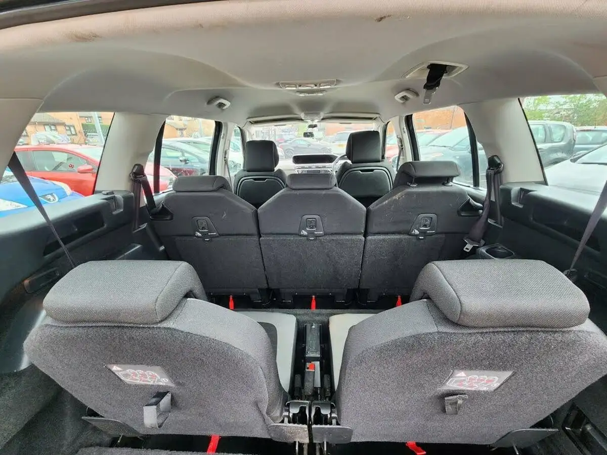 2014-citroen-grand-c4-picasso-16e-hdi-exclusive-etg6-big-31