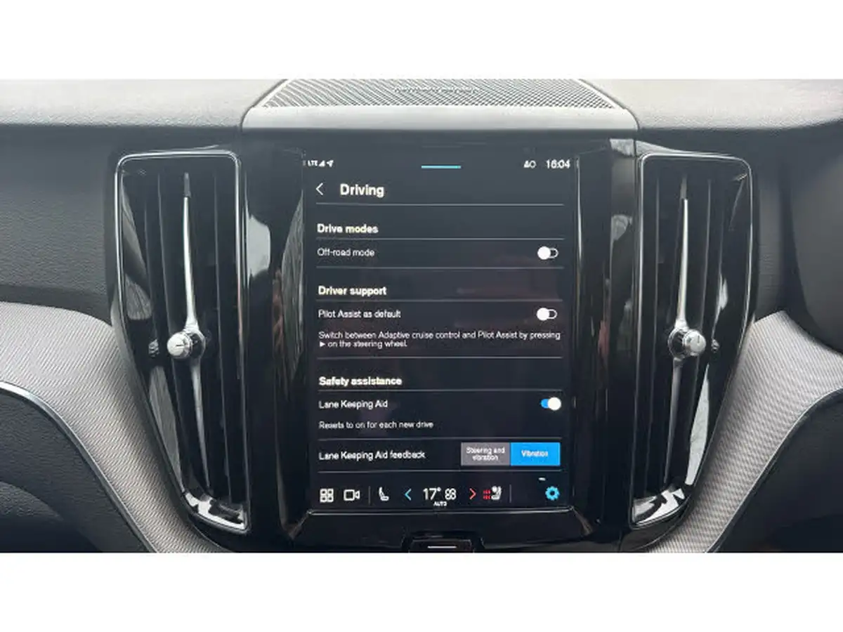 2023-volvo-xc60-20td-b4-plus-big-30
