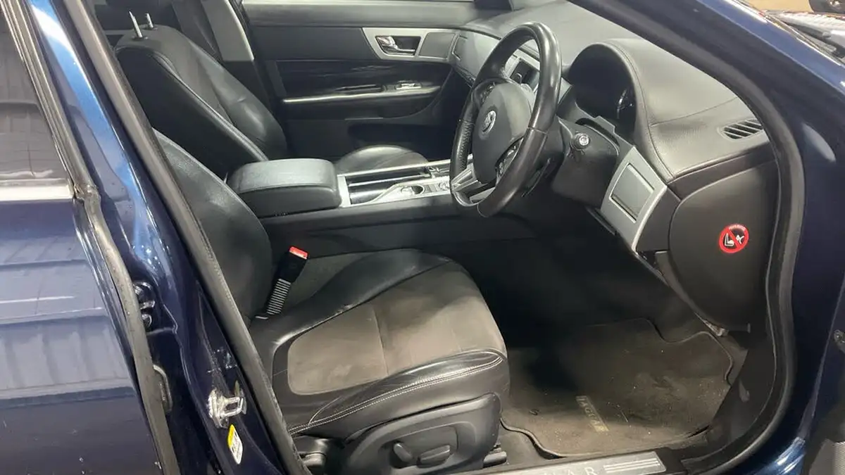 2013-jaguar-xf-22td-200ps-ss-sportbrake-5d-auto-big-6