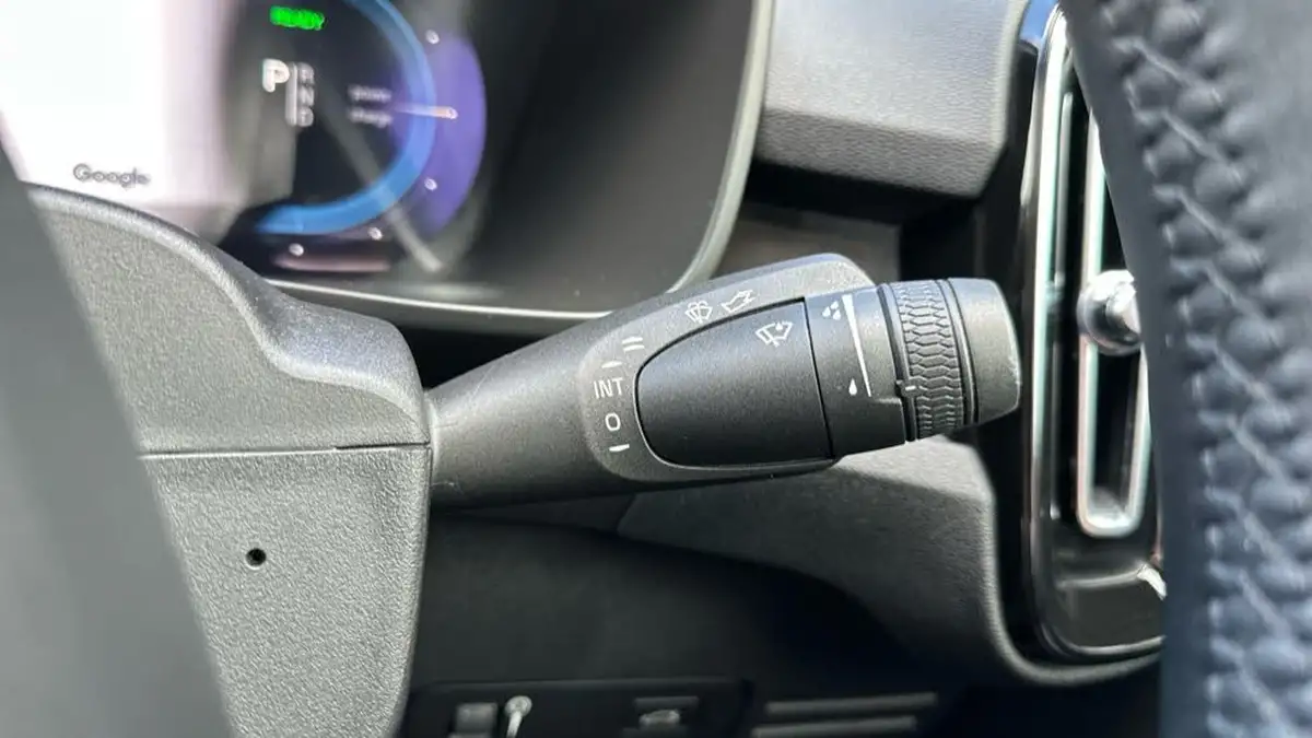 2022-volvo-c40-e-twin-recharge-pro-big-22