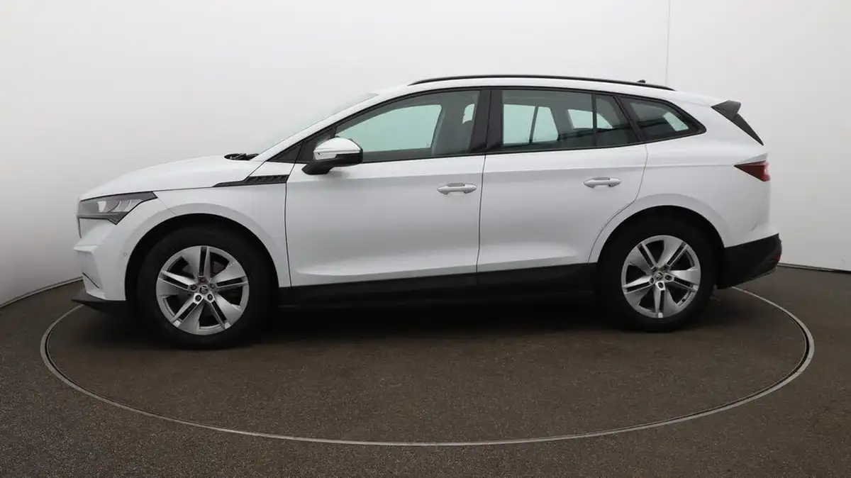 2022-skoda-enyaq-e-60-big-64