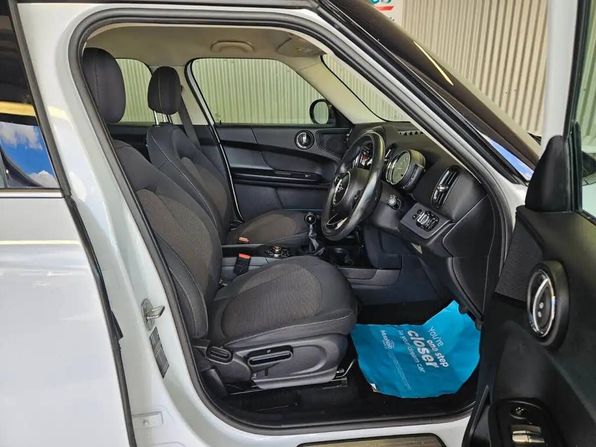 2018-mini-countryman-15-cooper-ss-big-15