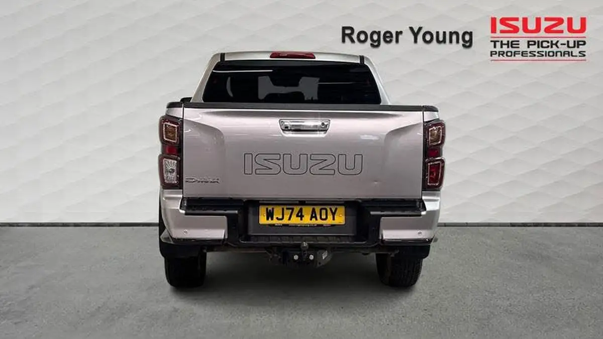 2024-isuzu-d-max-19td-dl40-auto-big-5