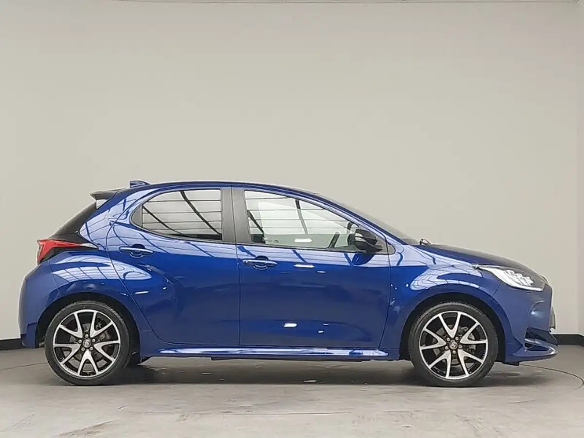 2022-toyota-yaris-15-vvt-i-dynamic-big-3
