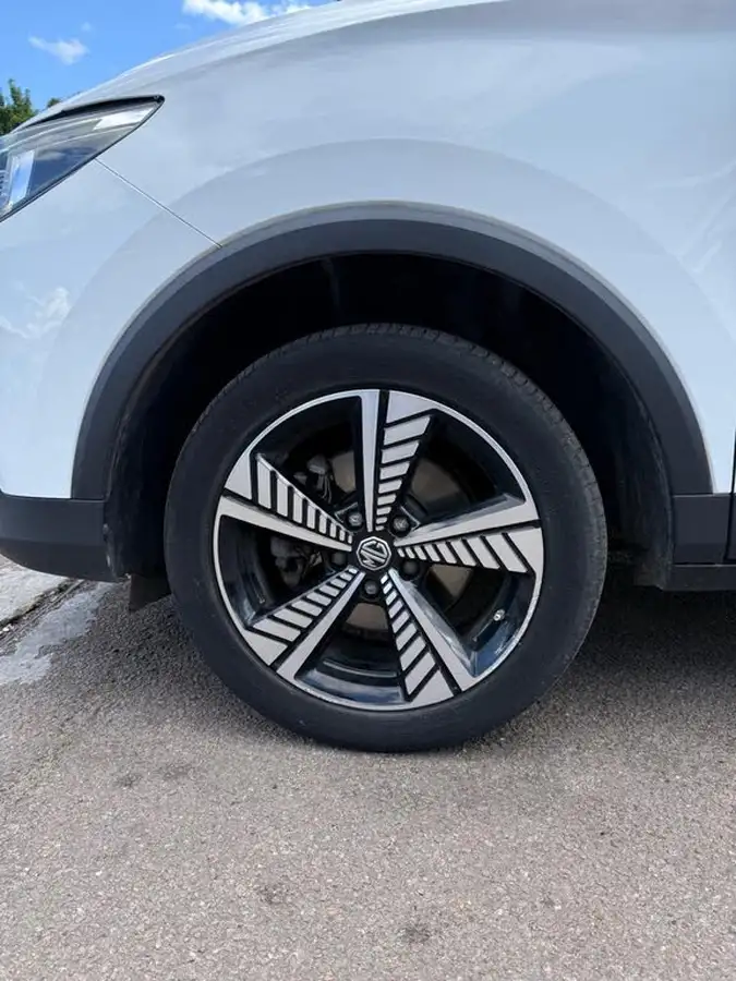 2021-mg-zs-suv-e-exclusive-ev-big-7