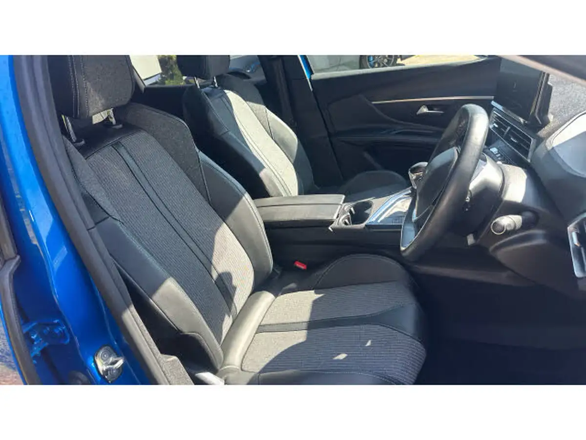 2021-peugeot-3008-suv-12-puretech-allure-big-35