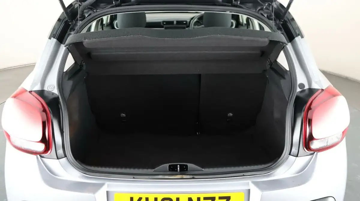 2021-citroen-c3-12-puretech-shine-83ps-big-17