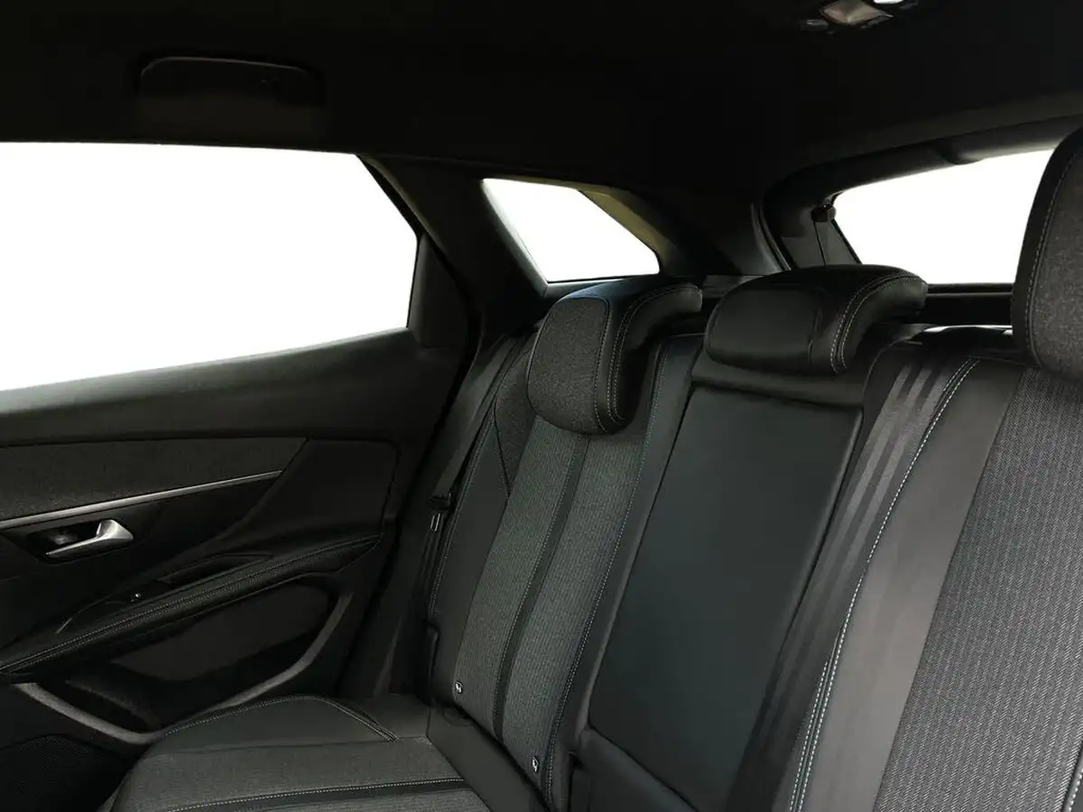 2023-peugeot-3008-suv-12-puretech-allure-premium-eat8-big-9