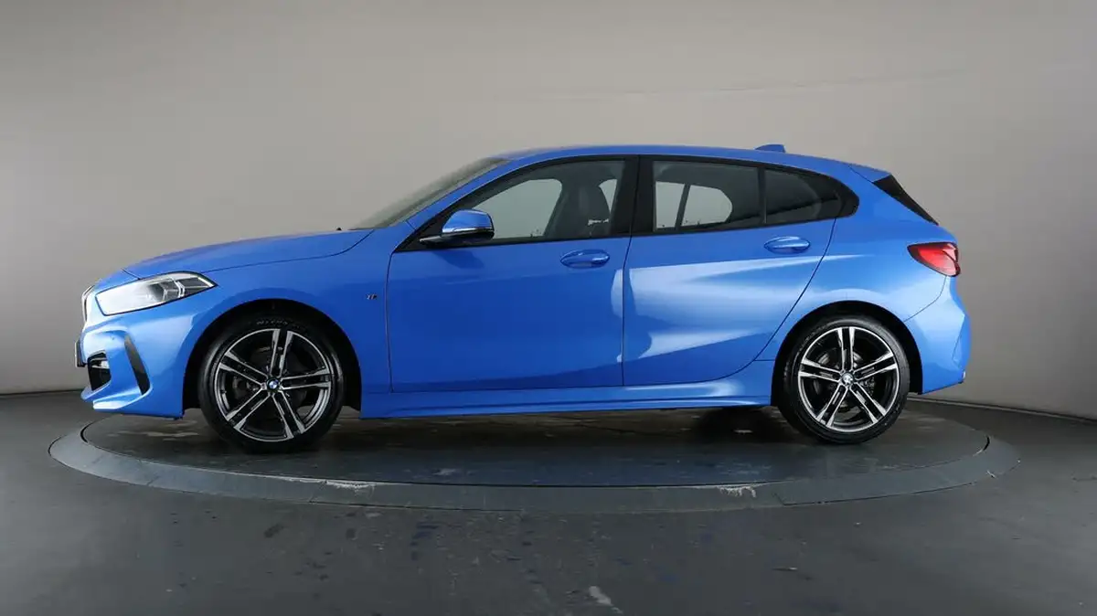 2022-bmw-1-series-15-118i-m-sport-lcp-big-39