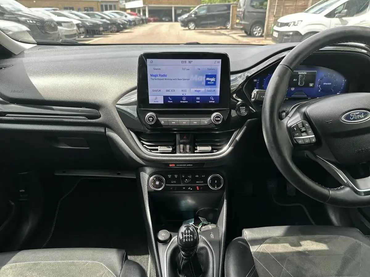 2023-ford-fiesta-10t-titanium-x-125ps-hybrid-mhev-big-19