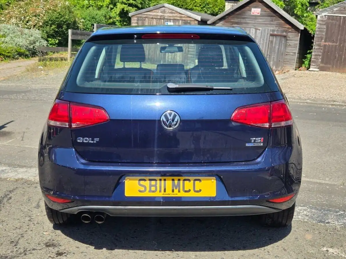 2013-volkswagen-golf-14-se-ss-hatchback-5d-1395cc-dsg-big-5