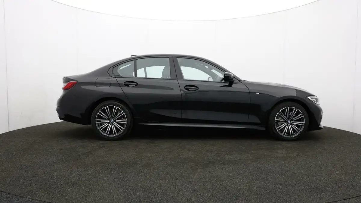 2019-bmw-3-series-20-330e-m-sport-plus-pack-big-42