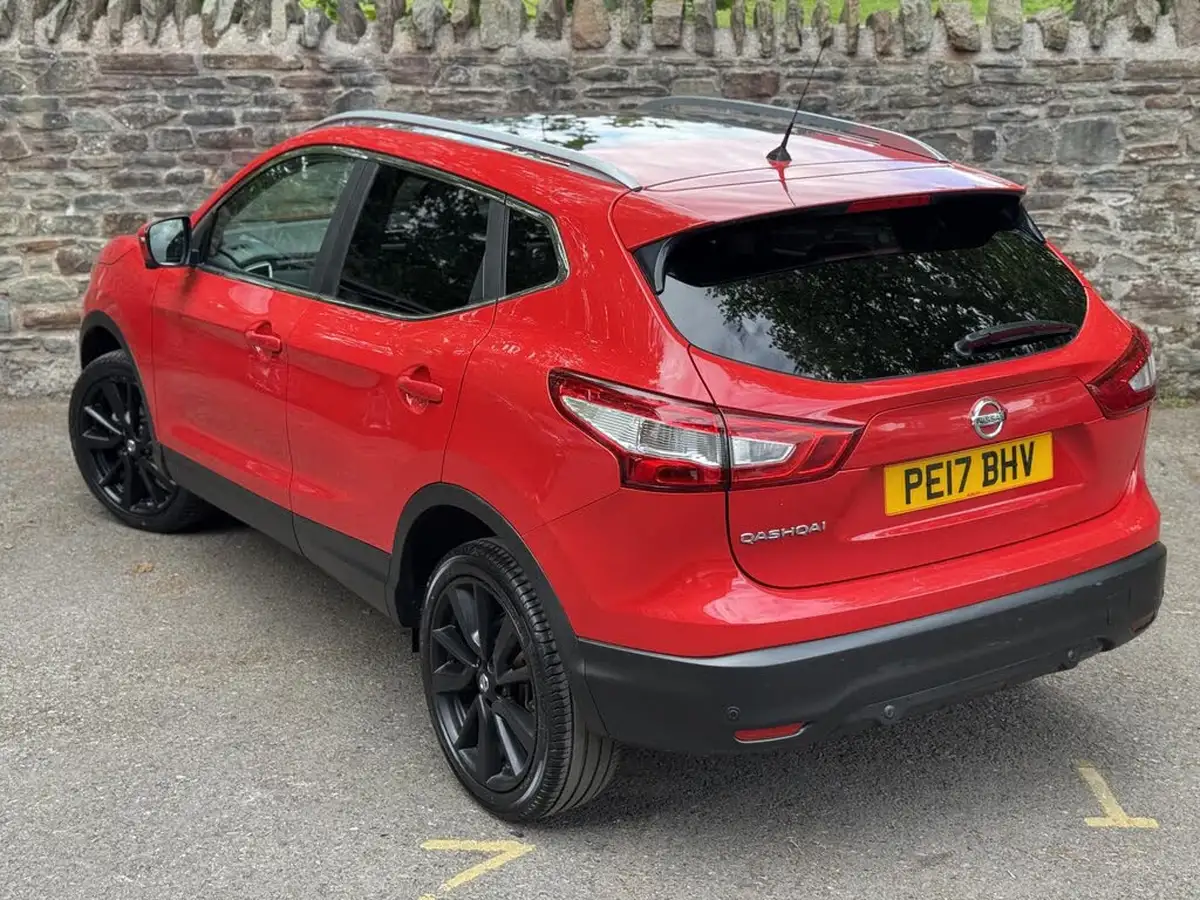 2017-nissan-qashqai-15dci-tekna-big-15