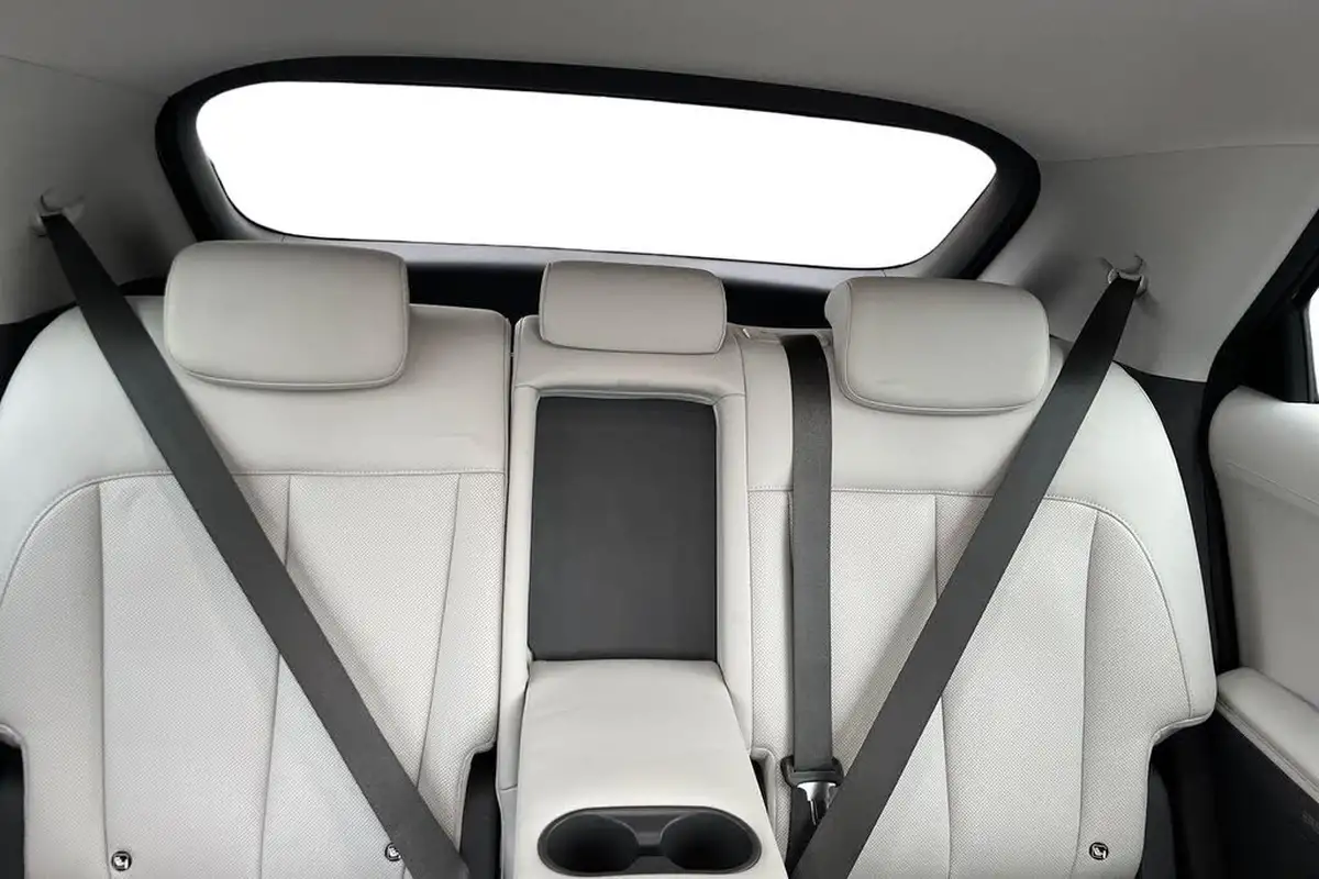 2024-hyundai-ioniq-5-e-ultimate-325ps-77kwh-awd-big-24