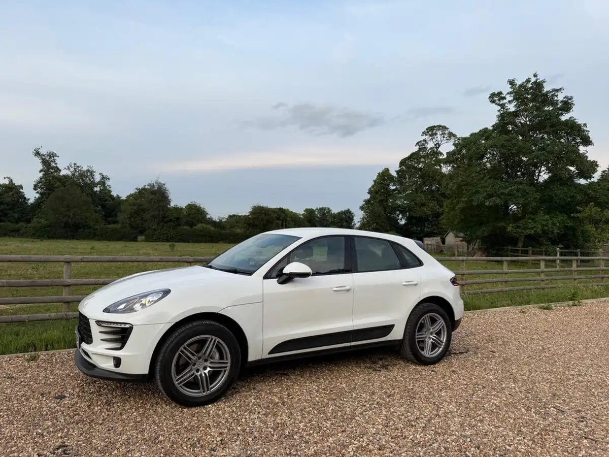 2015-porsche-macan-20-big-5