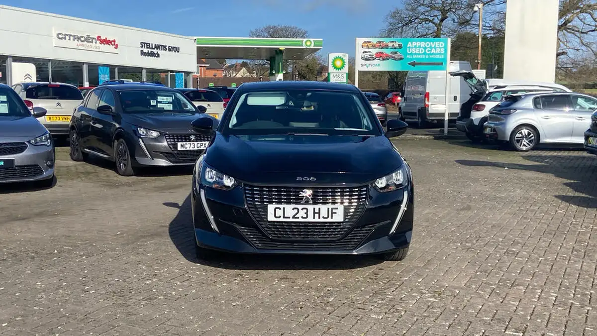2023-peugeot-208-12-puretech-allure-premium-130ps-eat8-big-8