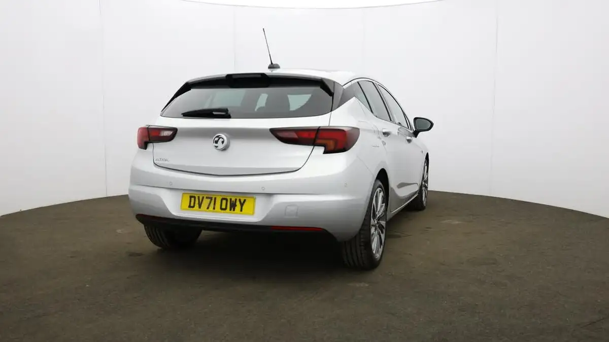 2021-vauxhall-astra-12-turbo-griffin-edition-hatchback-big-60