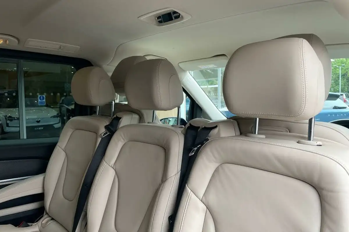 2018-mercedes-benz-v-class-21d-v250d-extra-long-amg-line-big-22